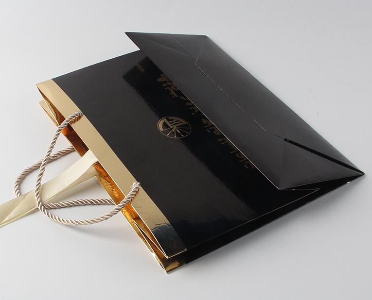 覆膜手提紙袋 覆膜的手提紙袋