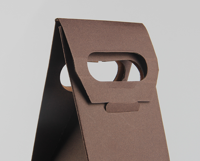 紅酒包裝盒生產(chǎn)廠家的膠輥是怎么避免擠壓性損耗的？