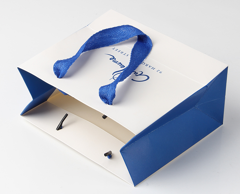 令保健品紙袋在定做出現波浪線還會由于烘干問題導致 令保健品紙袋在定做出現波浪線還會由于烘干問題導致