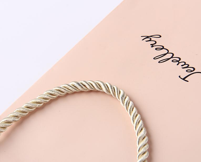 化妝品紙袋覆膜脫落？因為工廠忘記了這兩點