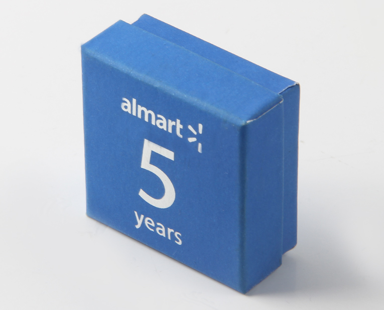 耳環的包裝盒如果在訂做時使用快速固著的油墨,效率1倍以上! 耳環的包裝盒如果在訂做時使用快速固著的油墨,效率1倍以上!