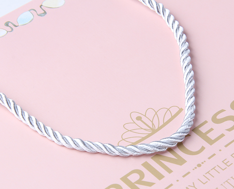 化妝品的包裝袋如果是金銀色的話工廠是這樣權(quán)衡2種干燥劑的 化妝品的包裝袋如果是金銀色的話工廠是這樣權(quán)衡2種干燥劑的