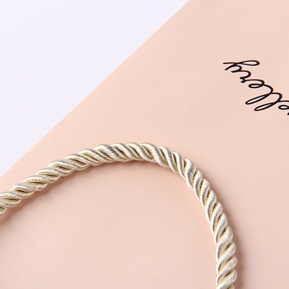 不管是不是首飾紙袋定做,工廠也不會打破約定俗成的規則 不管是不是首飾紙袋定做,工廠也不會打破約定俗成的規則