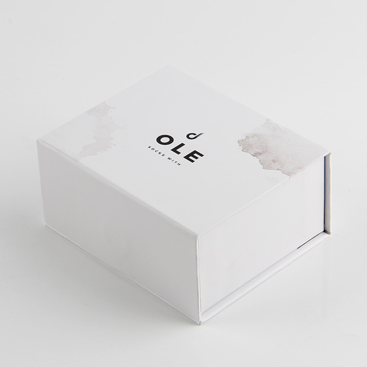 3招簡單辨別紙制盒廠家的燙金材料優劣 3招簡單辨別紙制盒廠家的燙金材料優劣